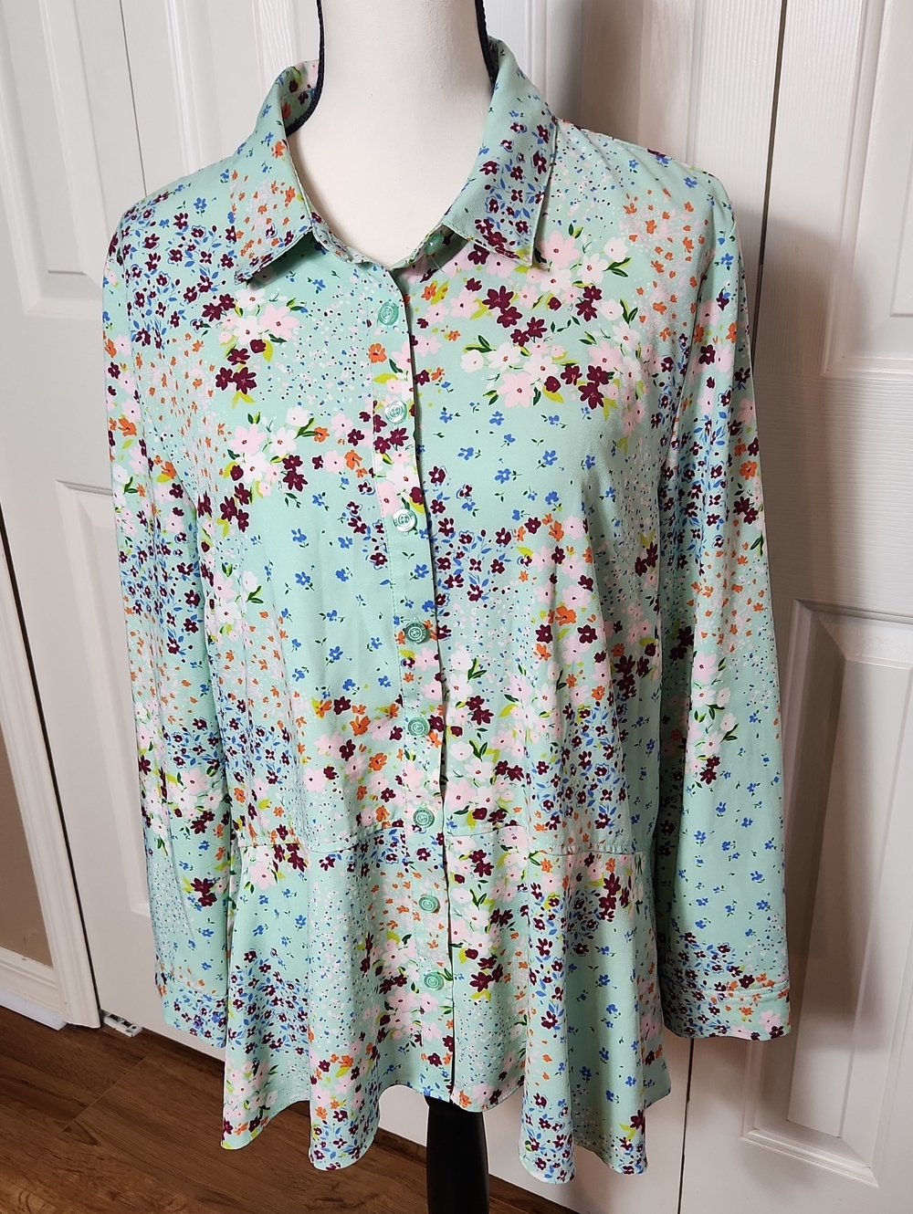 Isaac Mizrahi Brand Floral Button-Down Blouse with Collared Neck
